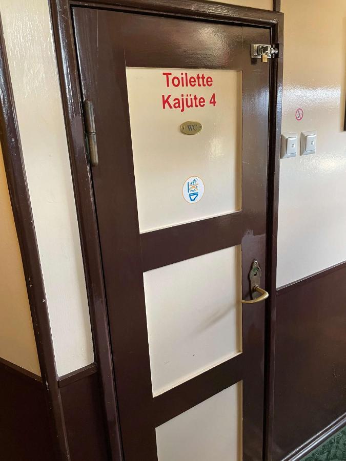 Schiffspension Luise Hotel na wodzie